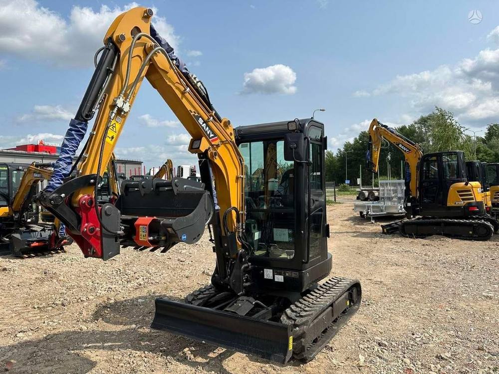Neuve Sany sys26u avec accessoire et remorque vue 2