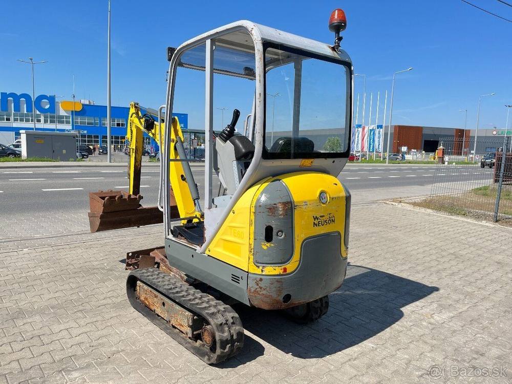 Wacker Neuson 1404 avec 3 godets vue 5