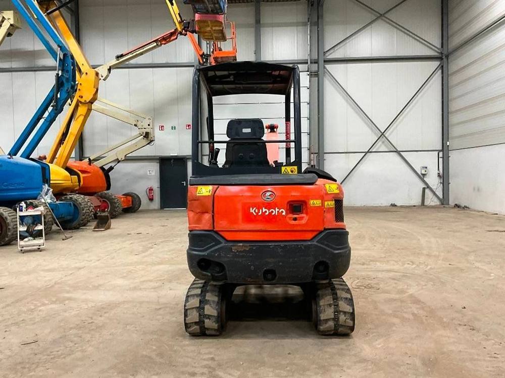 Kubota KX 027-4 + Accessoires vue 3