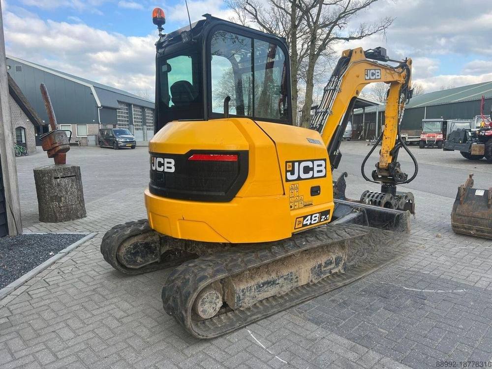 JCB 48Z-I avec Accessoires vue 3
