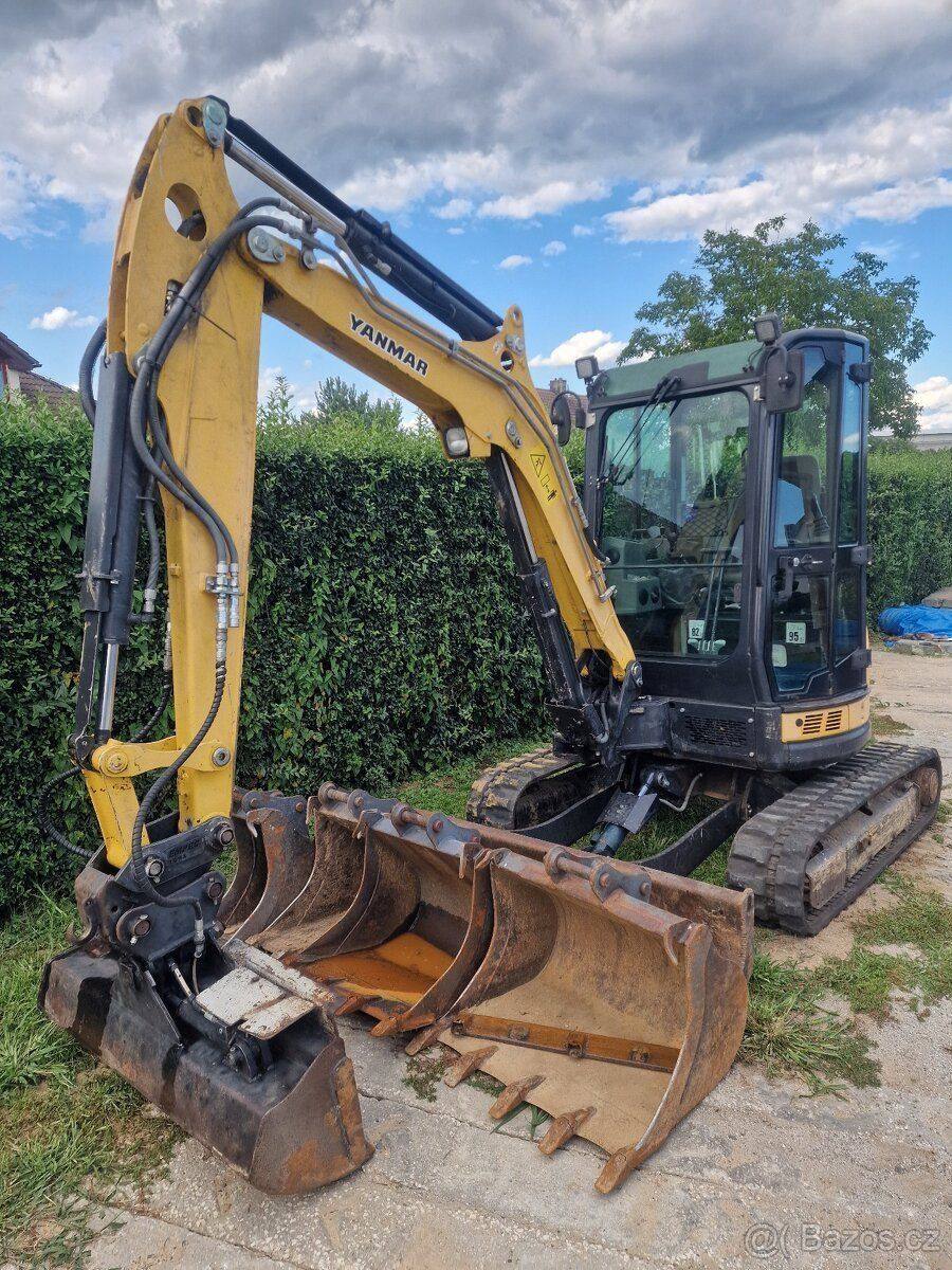 Yanmar VIO38 - 4 godets