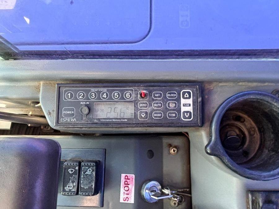 Takeuchi TB235 avec + 3godets vue 5