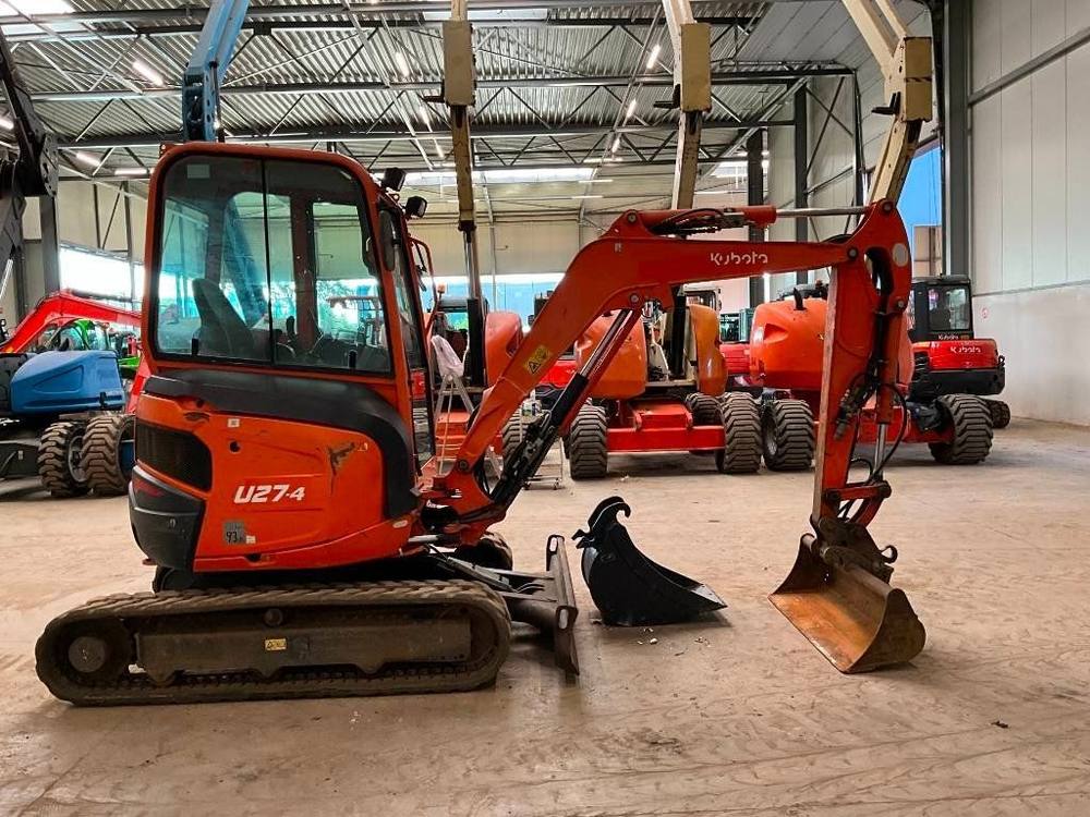 Kubota U 27-4 + Accessoires