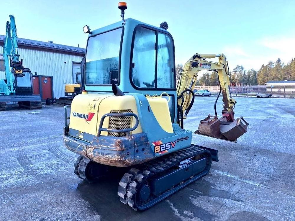 Yanmar B25V + 3 godets vue 5