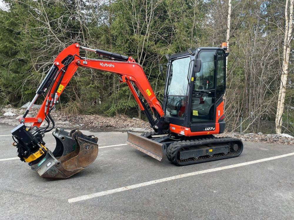 Kubota U27-4 - 3 godets vue 2