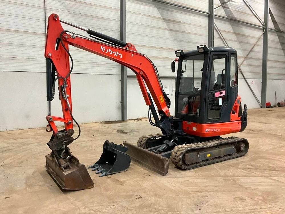 Kubota KX 101-3 - 3 godets vue 2