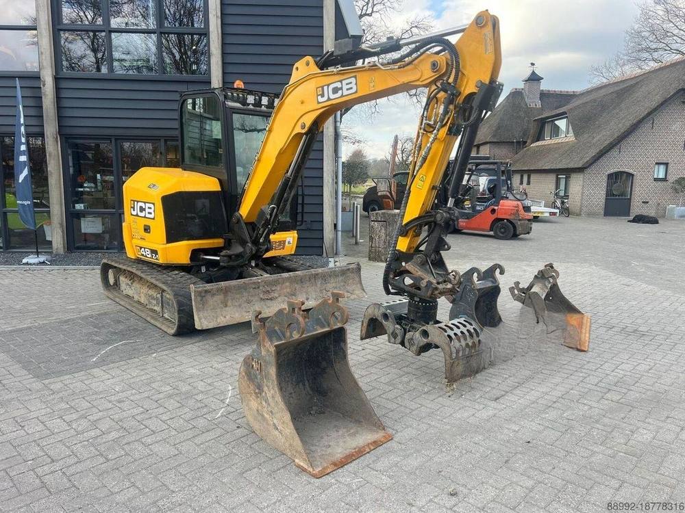 JCB 48Z-I avec Accessoires