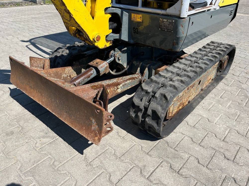 Wacker Neuson 1404 avec 3 godets vue 6