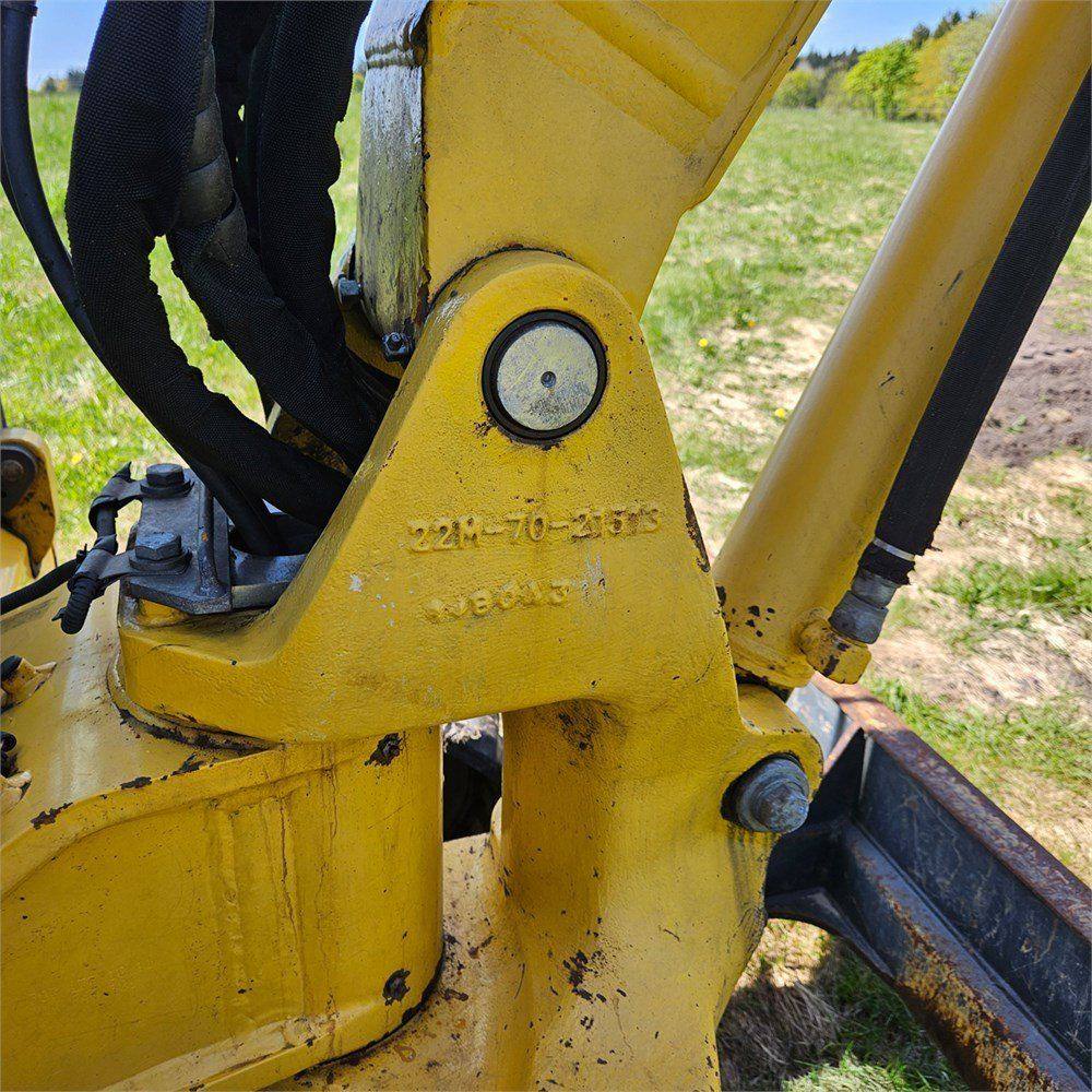 Komatsu PC 55 MR-3 + Attache rapide vue 2